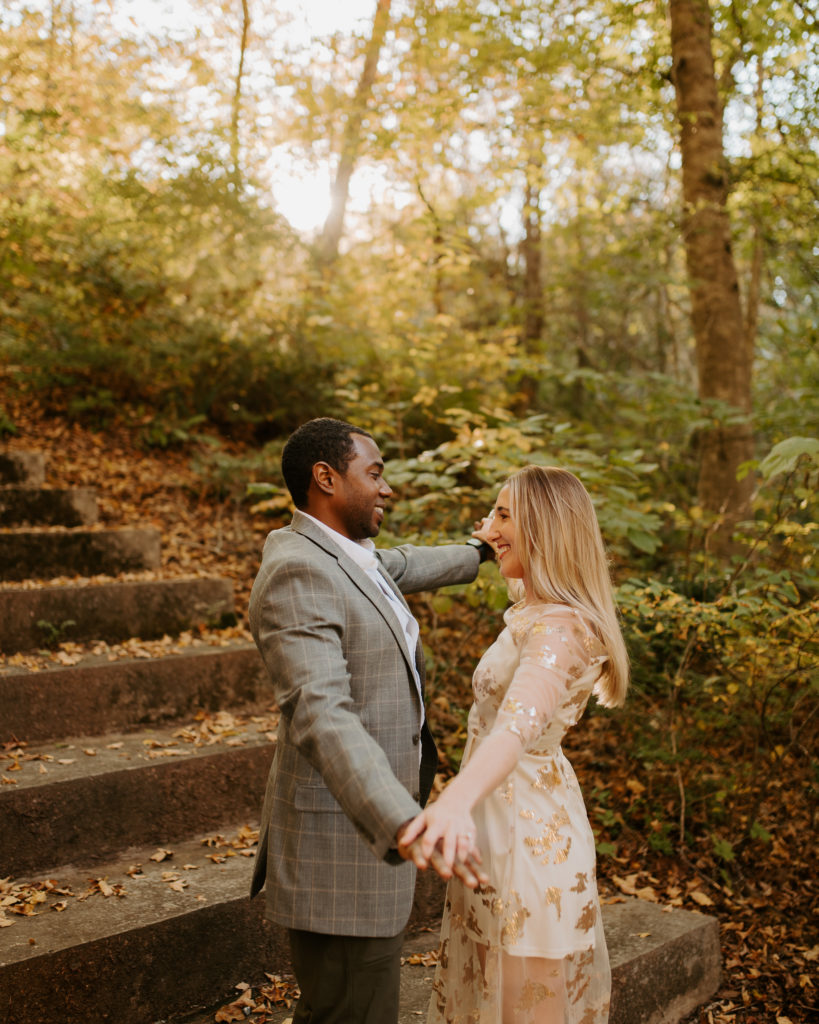 fall engagement session photo ideas